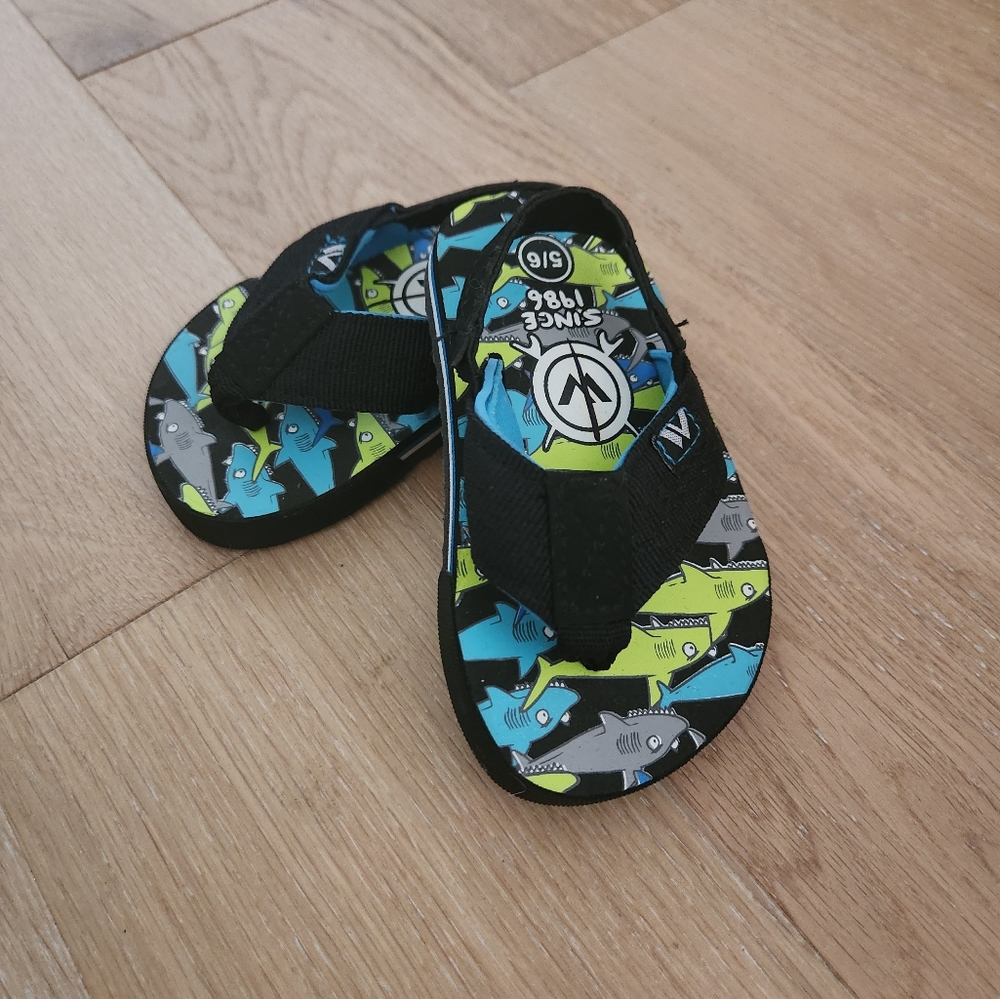 UNBRANDED | NWOT sandals